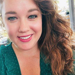 Meet your Posher, Carey